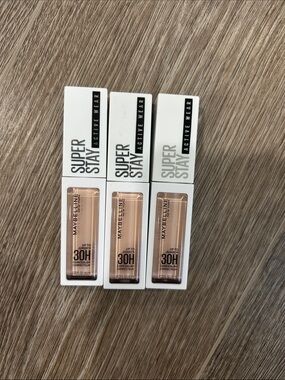3 X Maybelline Super Stay Active Wear Concealer #10 (Firm price )